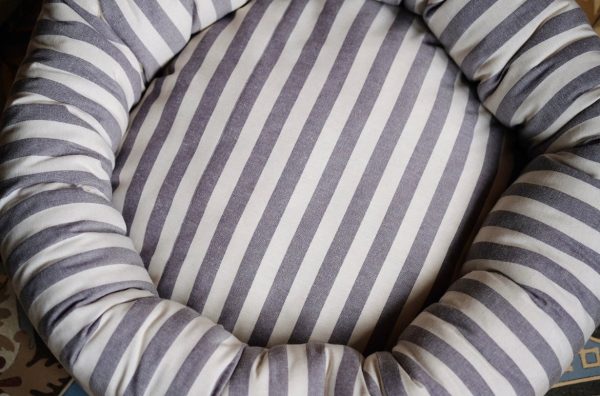 Round Dog Bed Hamptons Grey Blue Angebot – Bild 3