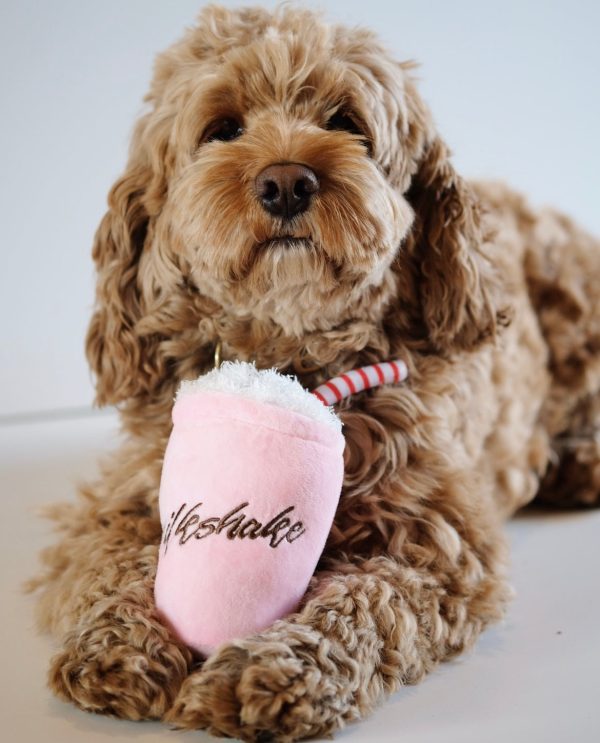 Plush Milkshake Im Angebot