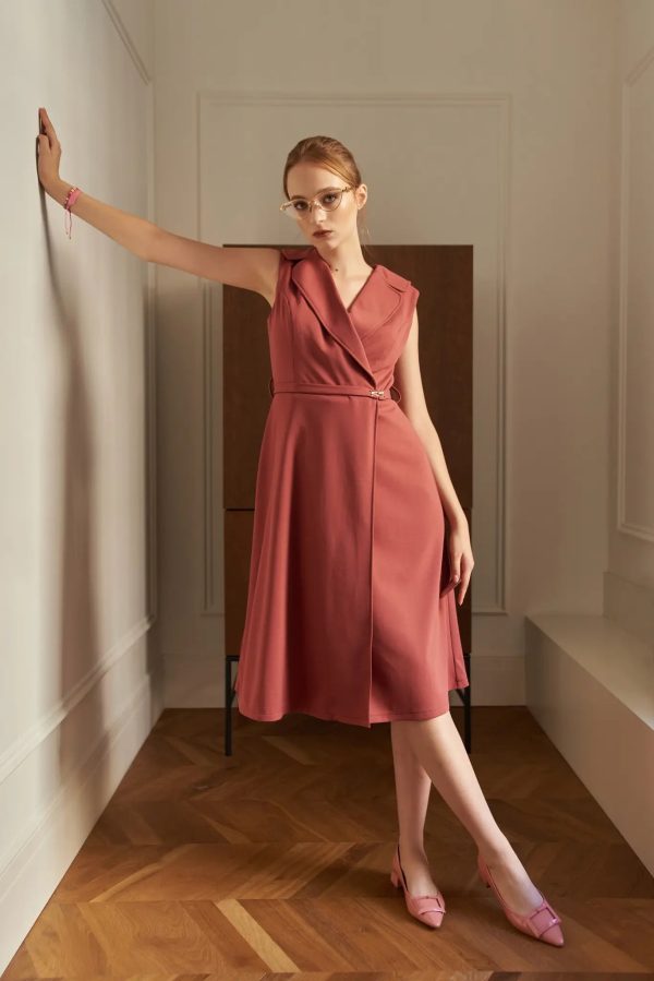 Sávoly Dress Rabatt