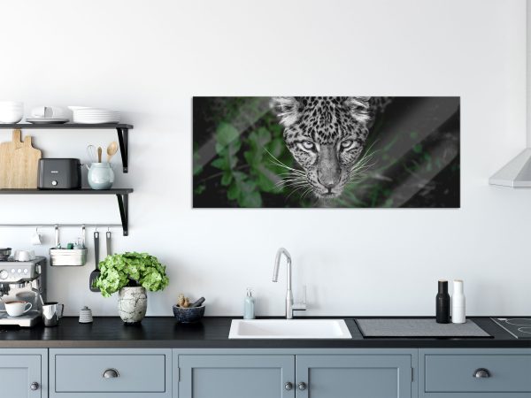 gefährlicher Panther im Wald von oben B&W Detail, Glasbild Panorama Verkauf – Bild 3
