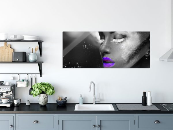Frauengesicht bunte Neonlichter B&W Detail, Glasbild Panorama Im Angebot – Bild 3