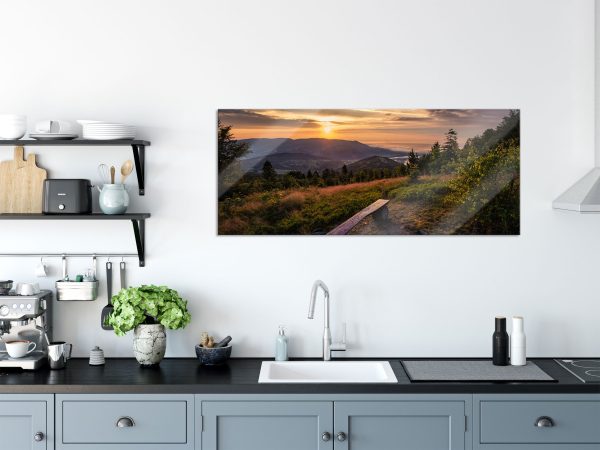 Bank auf Berggipfel bei Sonnenuntergang, Glasbild Panorama Angebot – Bild 3